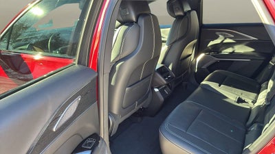 2024 Cadillac LYRIQ Luxury 2