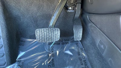 2024 Cadillac LYRIQ Luxury 2