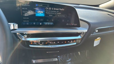 2024 Cadillac LYRIQ Luxury 2