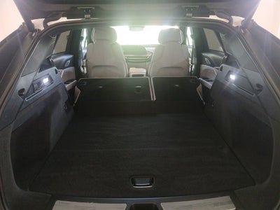 2024 Cadillac LYRIQ Luxury 2