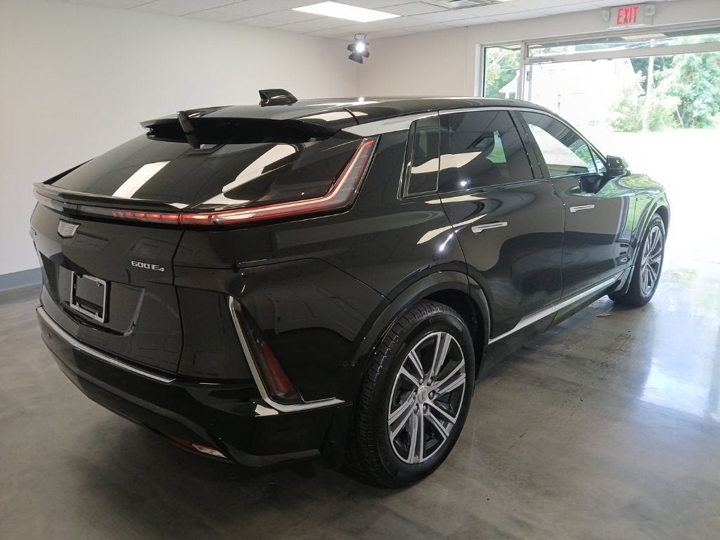 Certified 2024 Cadillac LYRIQ Luxury 2 with VIN 1GYKPRRL6RZ124668 for sale in Colonie, NY