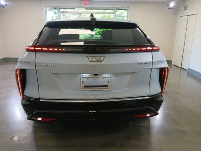 2024 Cadillac LYRIQ Luxury 2
