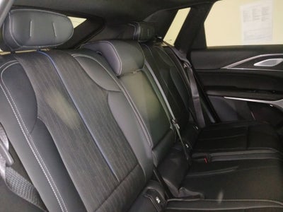 2024 Cadillac LYRIQ Luxury 2