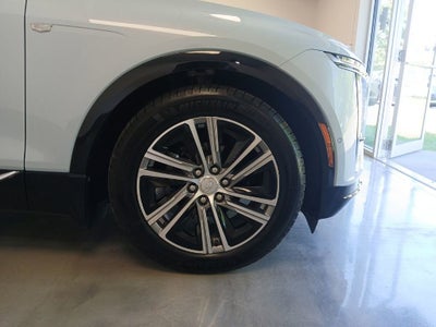2024 Cadillac LYRIQ Luxury 2
