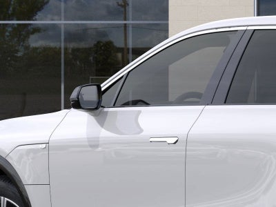 2025 Cadillac LYRIQ Luxury 2