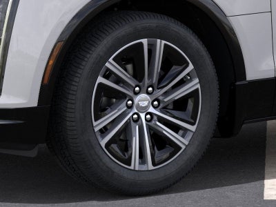 2025 Cadillac LYRIQ Luxury 2