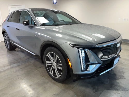 2024 Cadillac LYRIQ Luxury 2
