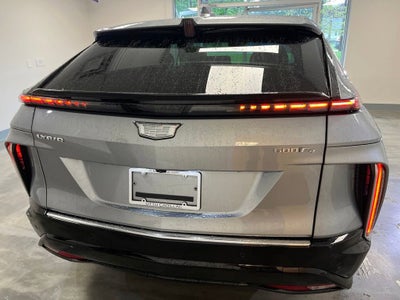 2024 Cadillac LYRIQ Luxury 2