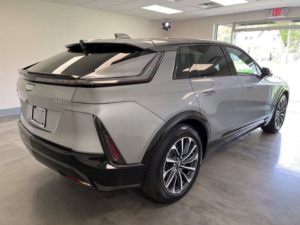 2024 Cadillac LYRIQ Sport 1