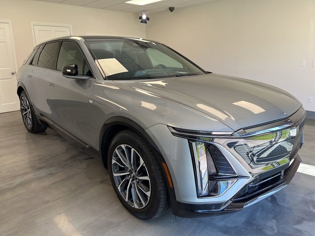 2024 Cadillac LYRIQ Sport 1