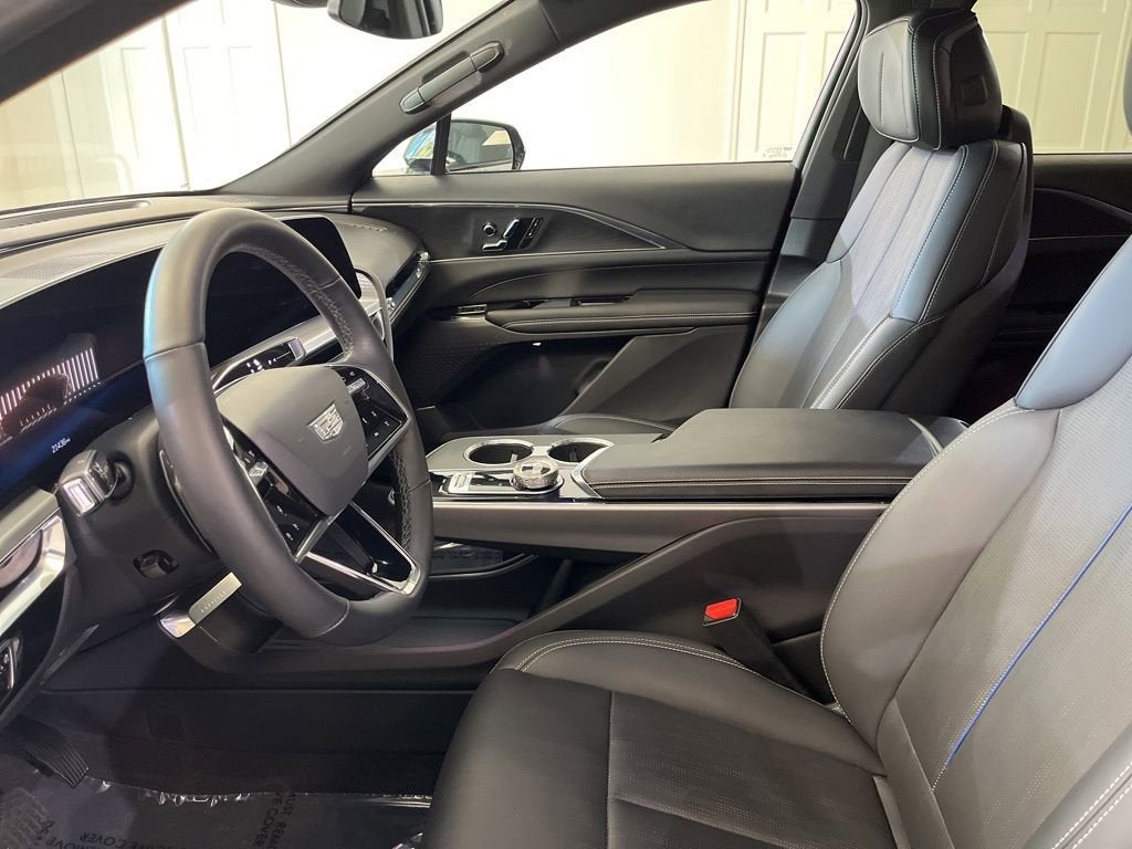 2024 Cadillac LYRIQ Sport 1
