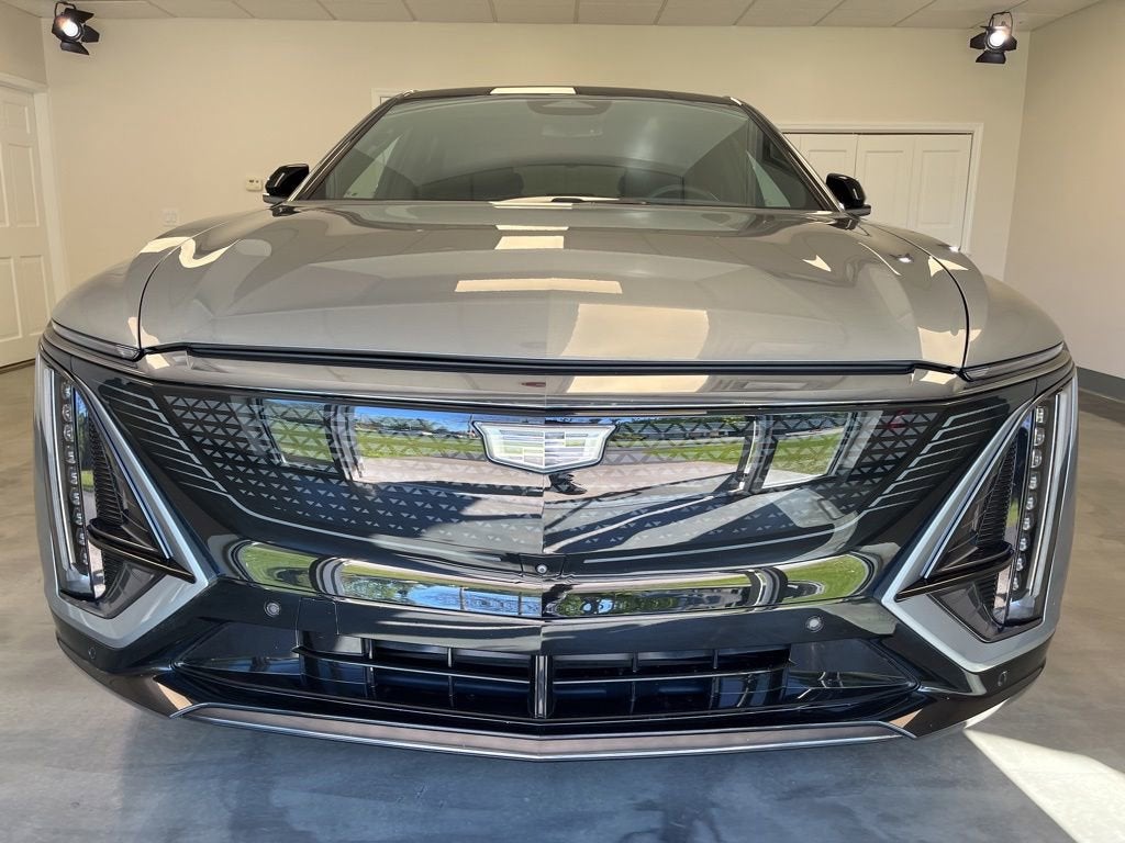 2024 Cadillac LYRIQ Sport 1