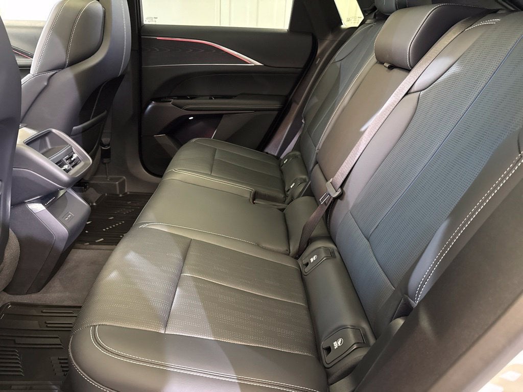 2024 Cadillac LYRIQ Sport 1