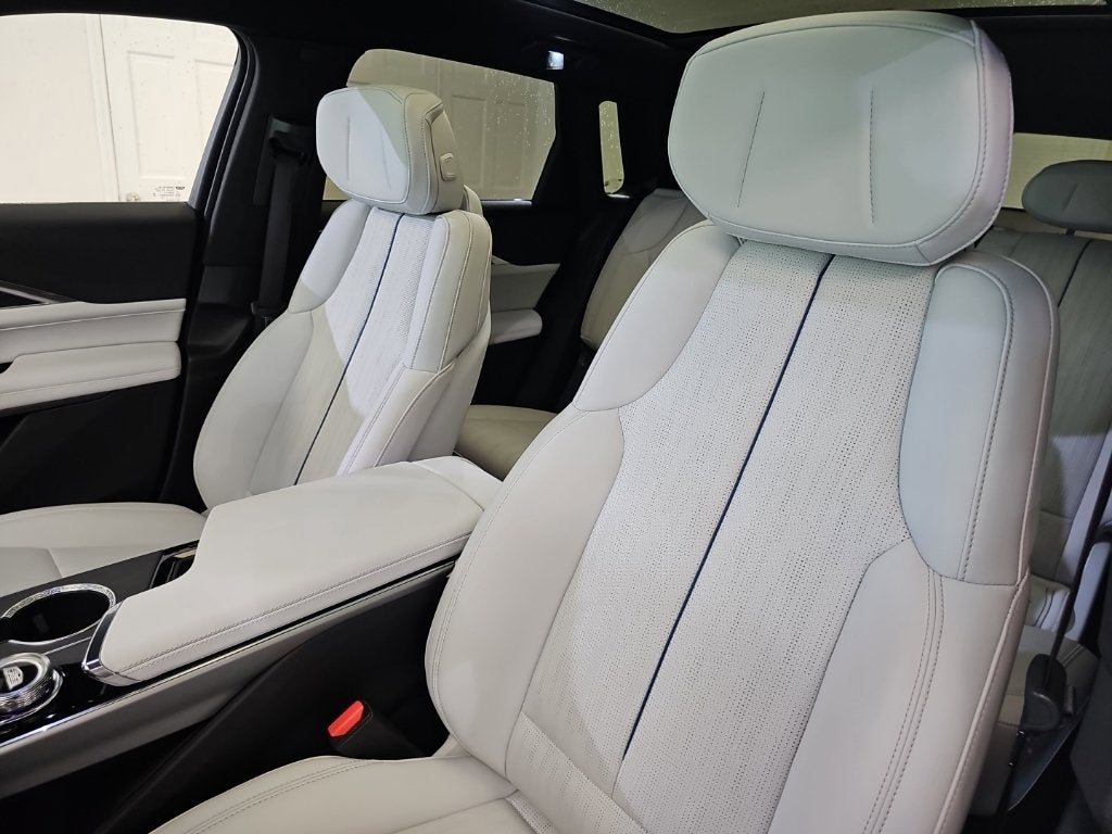 2024 Cadillac LYRIQ Sport 1
