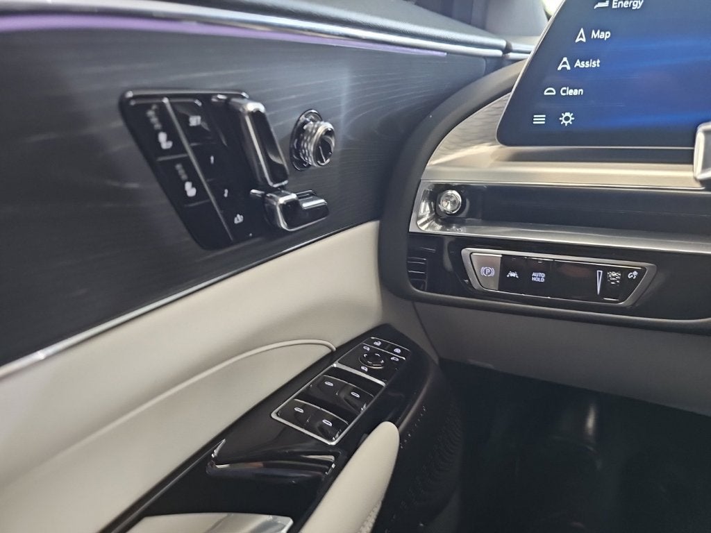 2024 Cadillac LYRIQ Sport 1