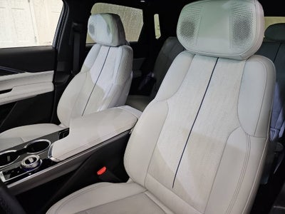2024 Cadillac LYRIQ Sport 2