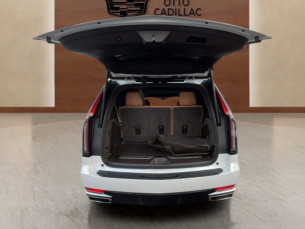 2022 Cadillac Escalade Premium Luxury