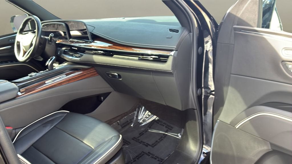 2022 Cadillac Escalade Premium Luxury