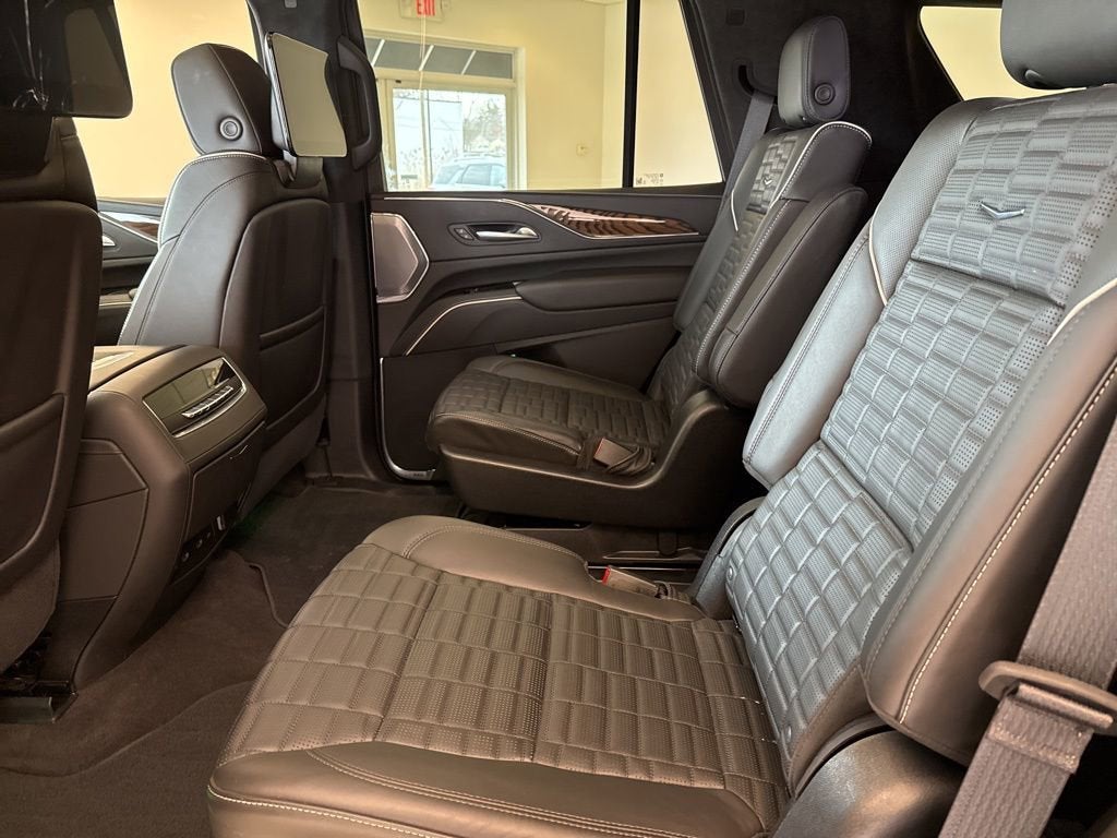 2023 Cadillac Escalade Sport Platinum