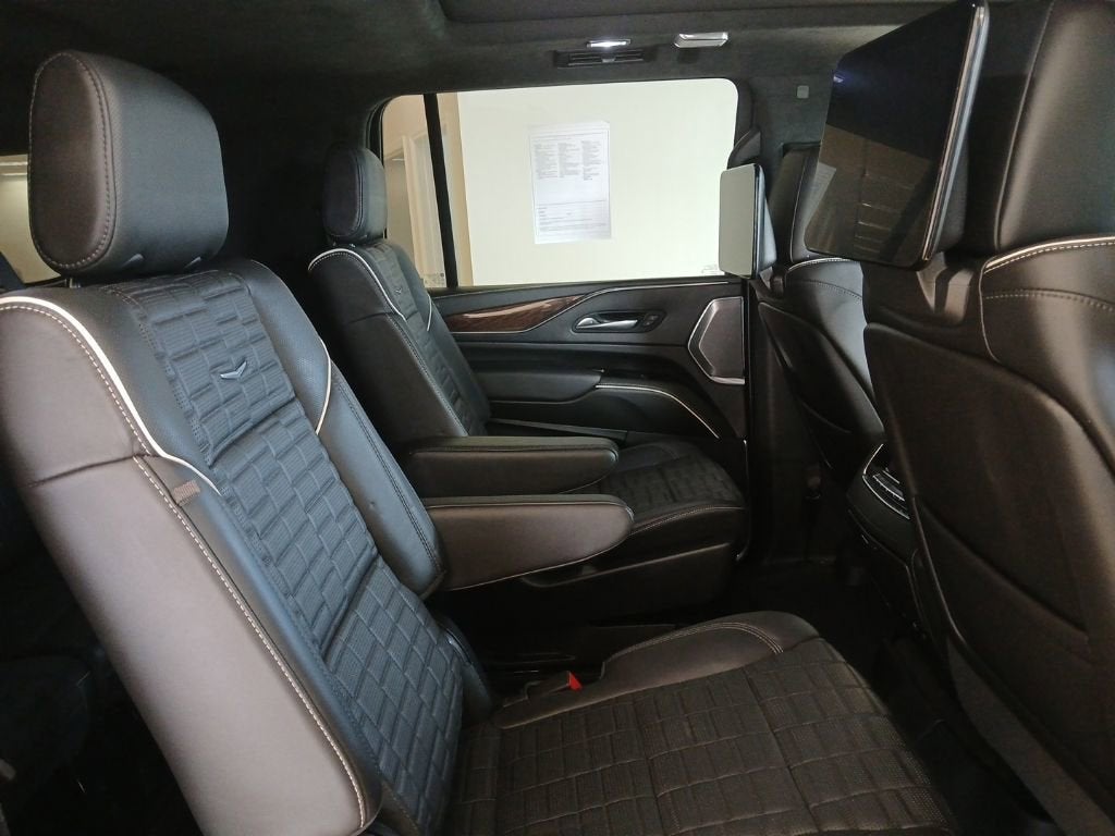 2022 Cadillac Escalade ESV Sport Platinum