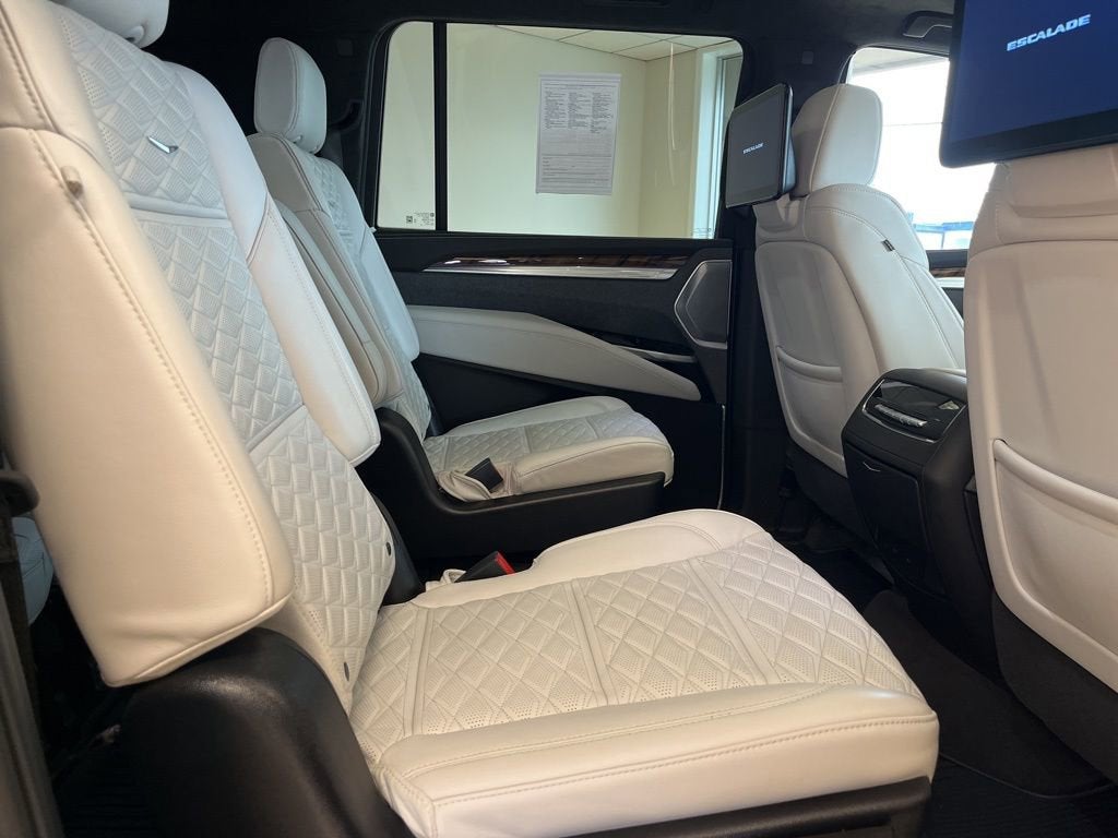2025 Cadillac Escalade ESV Premium Luxury Platinum