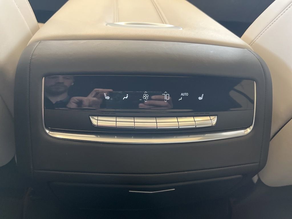 2025 Cadillac Escalade ESV Premium Luxury Platinum