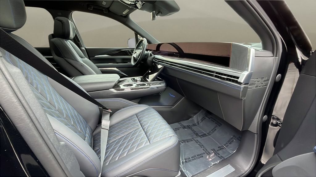 2025 Cadillac ESCALADE IQ Sport 1