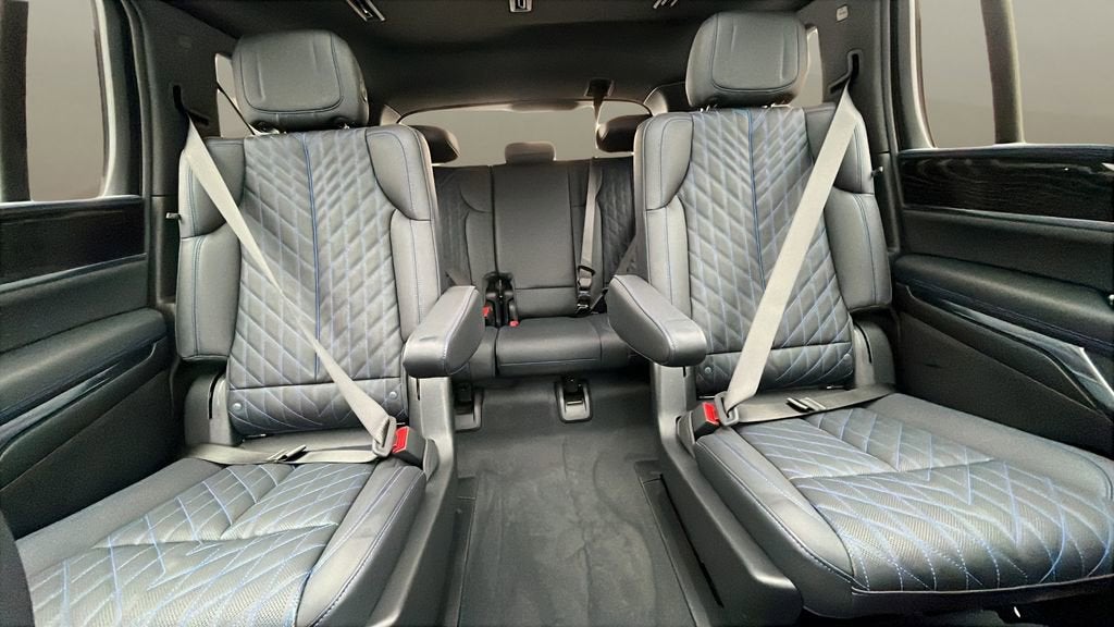 2025 Cadillac ESCALADE IQ Sport 1