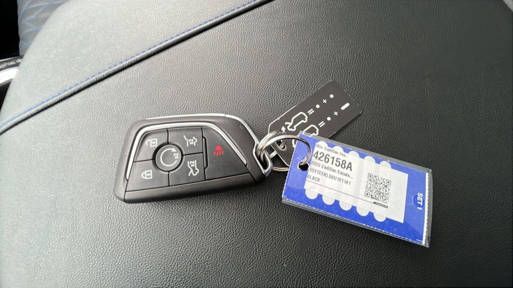 2025 Cadillac ESCALADE IQ Sport 1