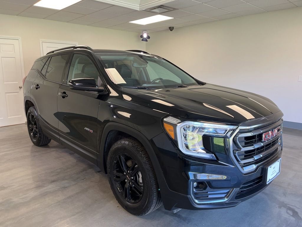 2024 GMC Terrain AT4 AWD's photo