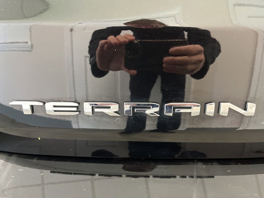 2024 GMC Terrain AT4