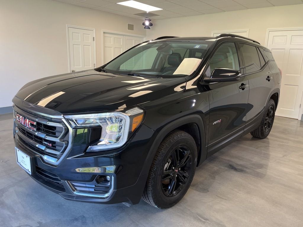 2024 GMC Terrain AT4