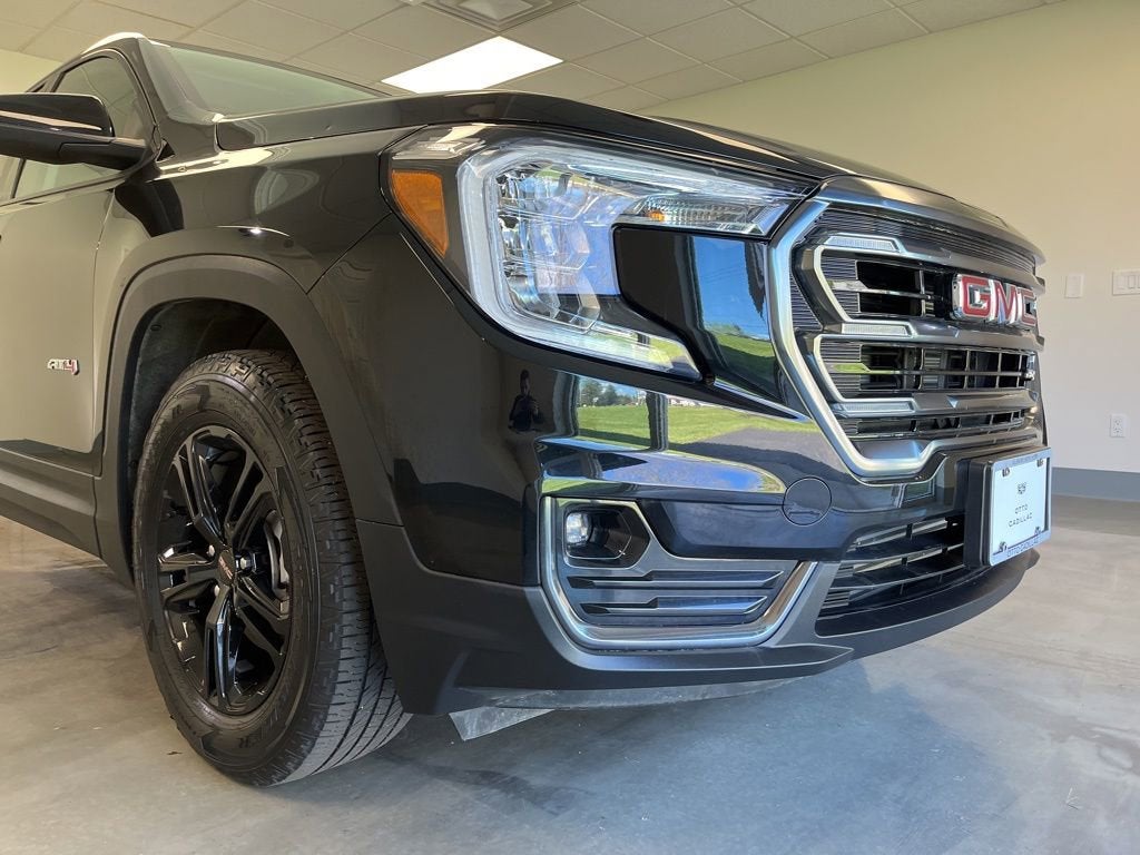 2024 GMC Terrain AT4
