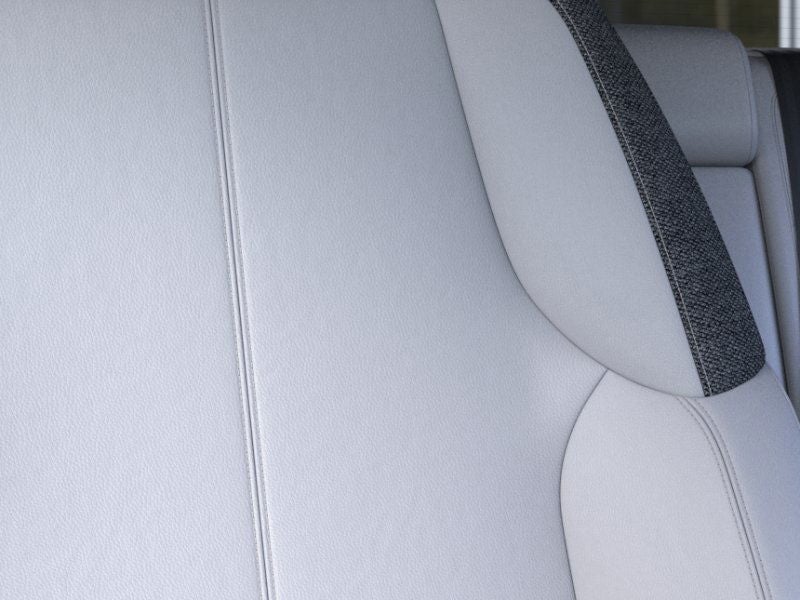 2025 Cadillac OPTIQ Luxury 1