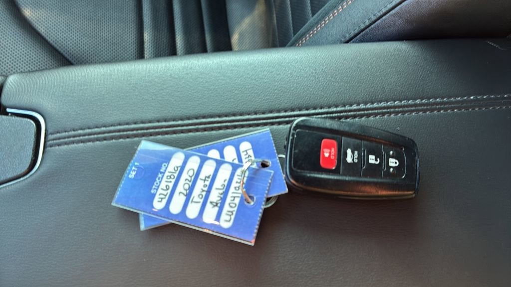 2020 Toyota Avalon Touring