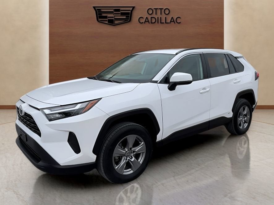 2022 Toyota RAV4 Hybrid XLE