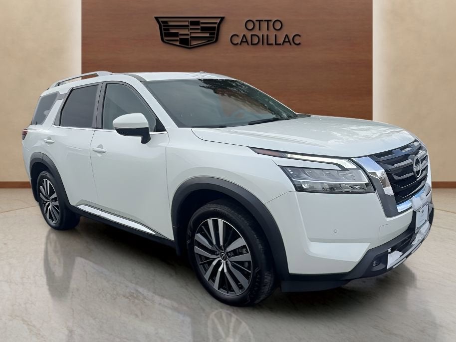 2022 Nissan Pathfinder Platinum