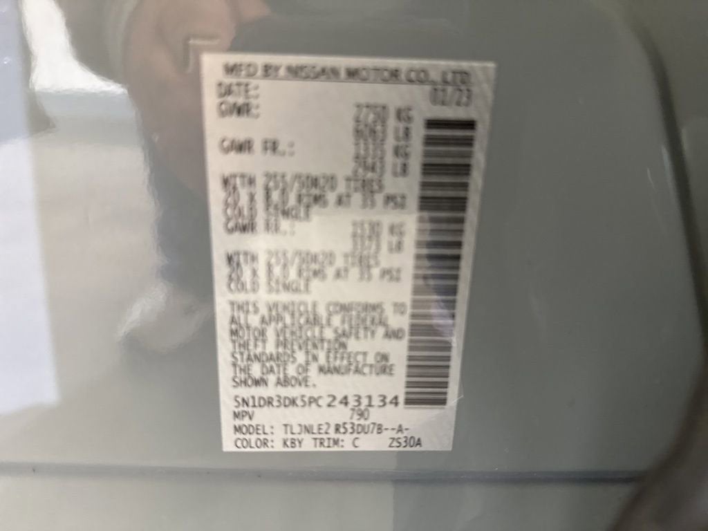 2023 Nissan Pathfinder Platinum