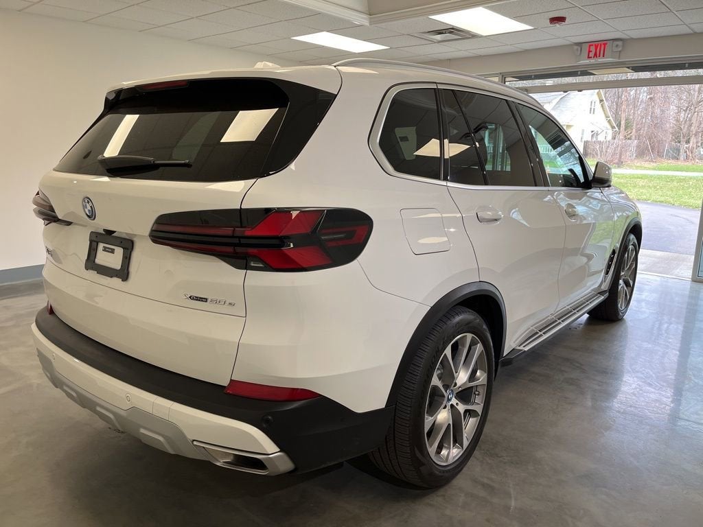 Used 2025 BMW X5 50e with VIN 5UX43EU07S9Y04034 for sale in Colonie, NY
