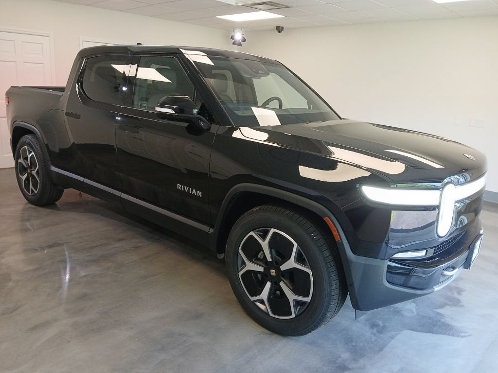 2024 RIVIAN R1T Adventure