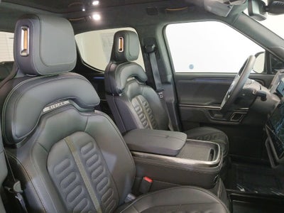 2024 RIVIAN R1T Adventure