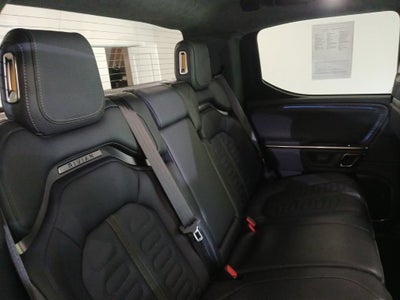 2024 RIVIAN R1T Adventure
