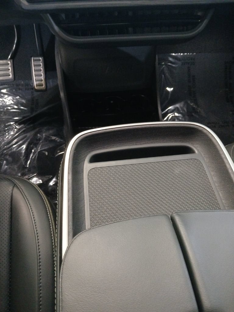 2024 RIVIAN R1T Adventure