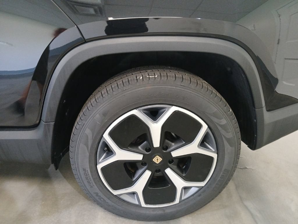 2024 RIVIAN R1T Adventure