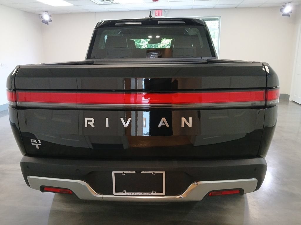 2024 RIVIAN R1T Adventure