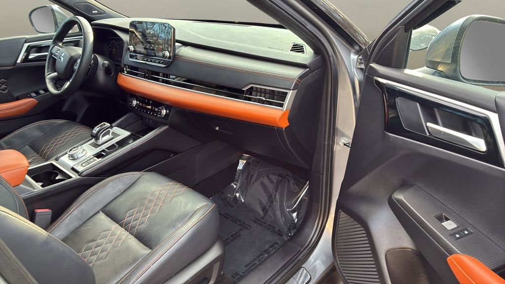 2023 Mitsubishi Outlander SEL