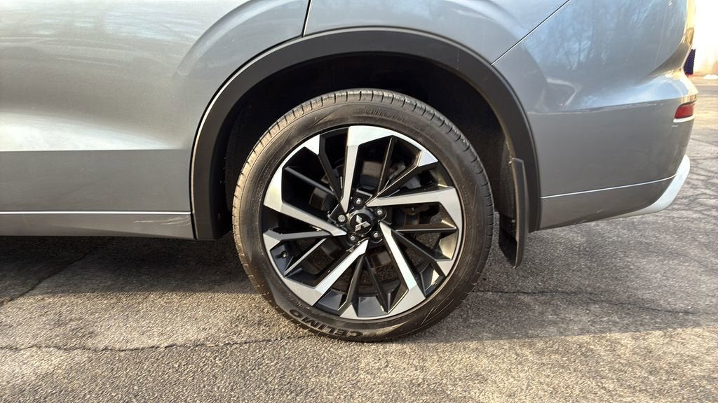 2023 Mitsubishi Outlander SEL