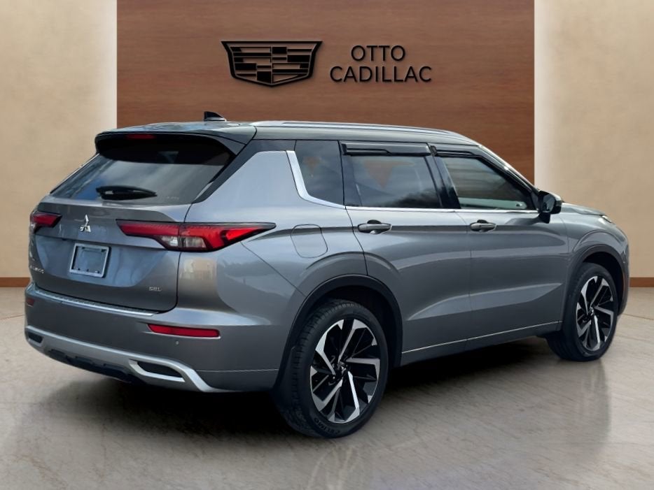2023 Mitsubishi Outlander SEL