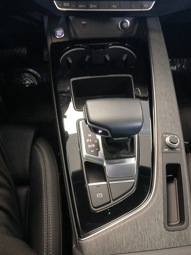 2024 Audi A4 Sedan S line Premium